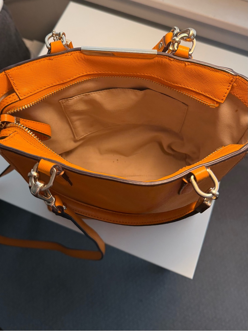 Coach Crossgrain Leather Zip Top Tote 28904 Orange Leather Crossbody Bag - Picture 7 of 8